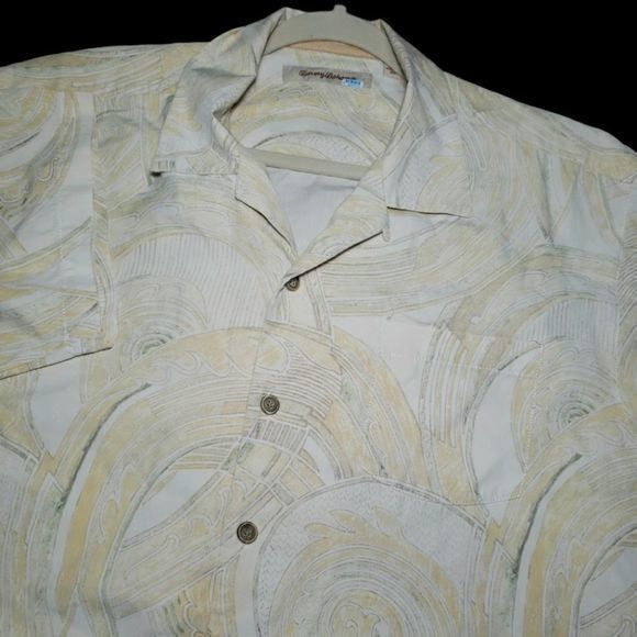 Tommy Bahama 100% Silk Men's Short Sleeve Shirt Size Large‎ - Picture 1 of 4